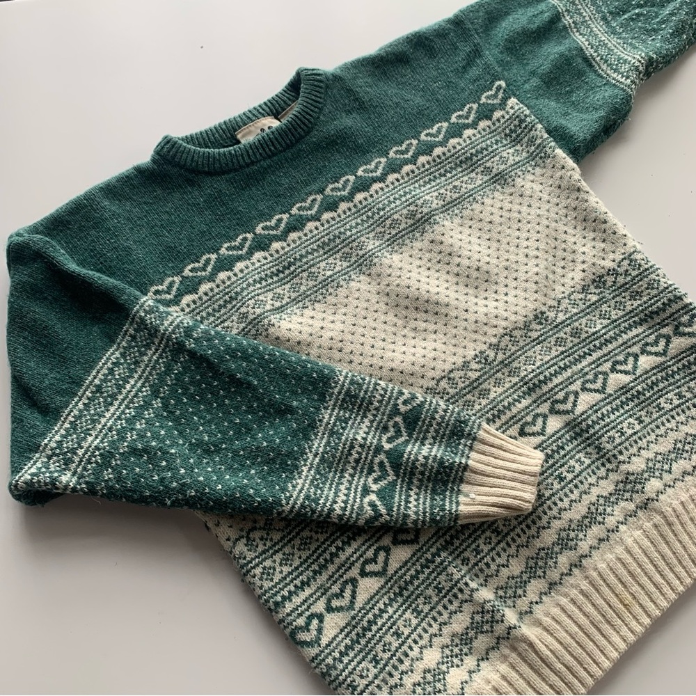 Vintage Northern Reflections Green Sweater with small hearts MEDIUM